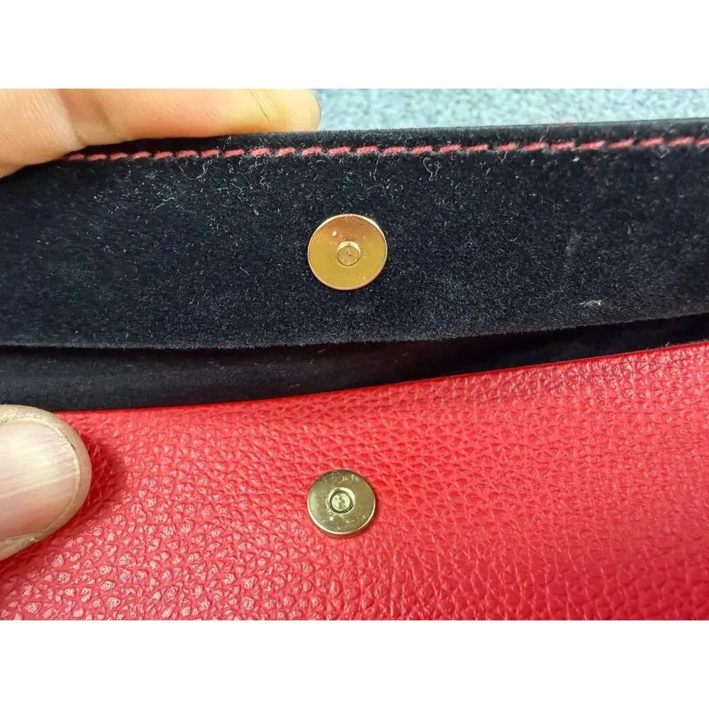 Guess Red Shell Case Holder Magnetic Button Clasp Eyeglass/Reading Glasses Case